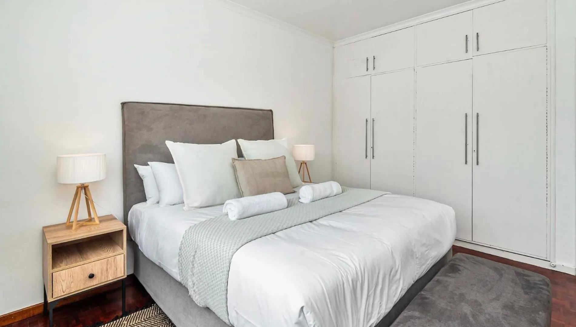 Apartment Ravensburg Retreat Modern 3-Bedroom With Mountain Cape Town South Africa
