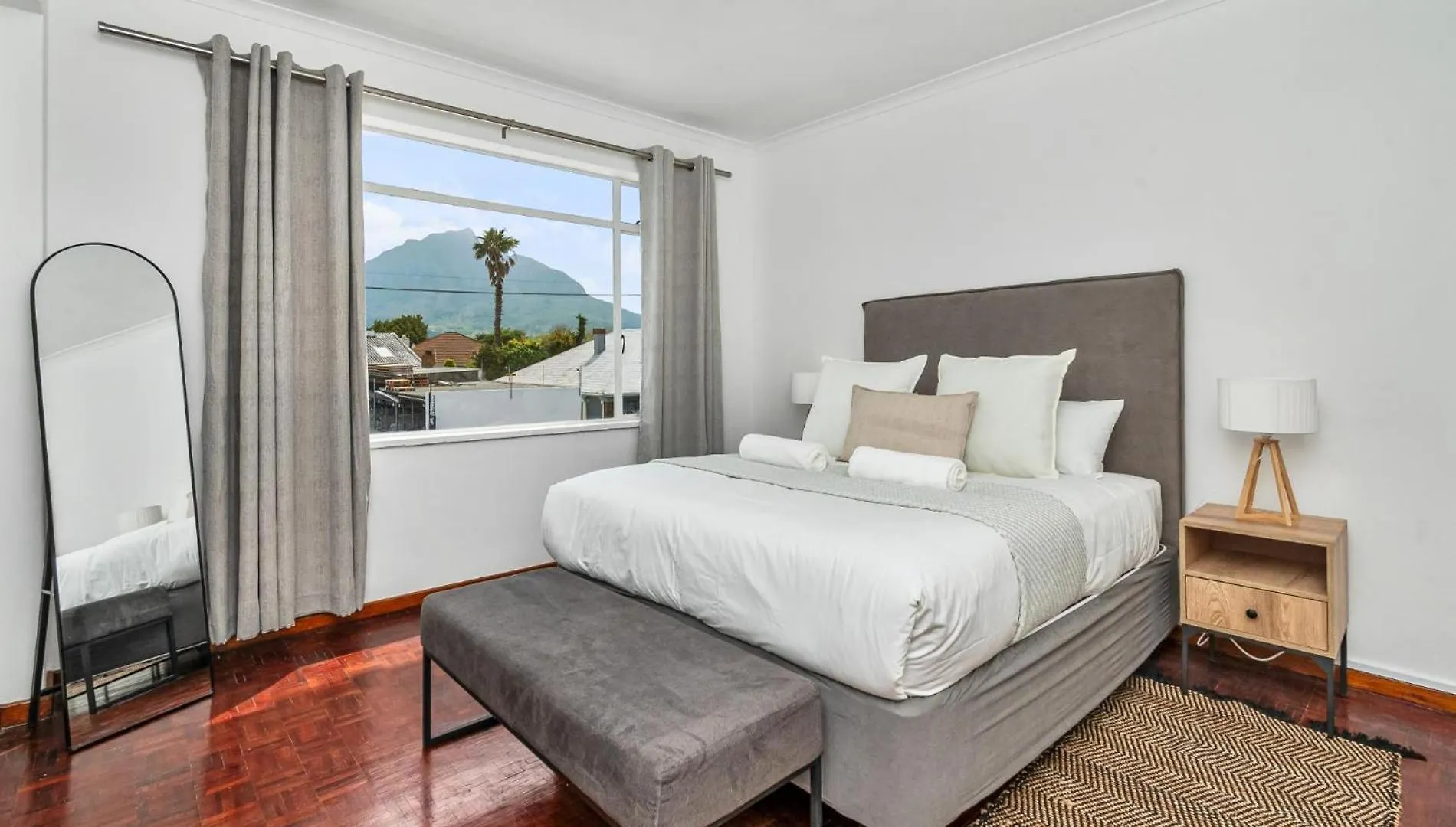 Ravensburg Retreat Modern 3-Bedroom With Mountain Cape Town 0*,  South Africa